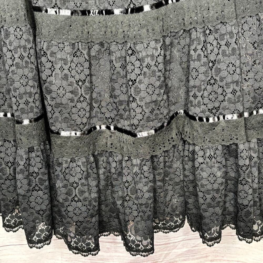 The Pitchfork Brand Tired Black Midi Lace Lined Witchy Goth Skirt Size Medium - Picture 10 of 10